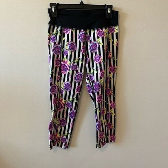 BETSEY JOHNSON Floral / Striped Cropped Leggings Size Small - Picture 2 of 5